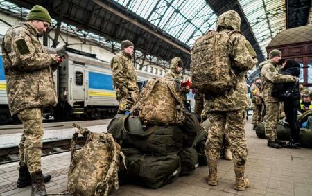 Парламент ухвалив в першому читанні законопроект, який передбачає звільнення від мобілізації для українців віком до 25 років.