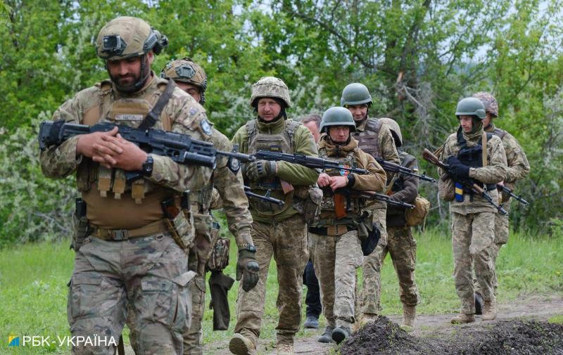 На Покровському напрямку відбулося 44 збройних зіткнення, в результаті яких Російська Федерація втратила більше 240 своїх солдатів, повідомляє Генеральний штаб.