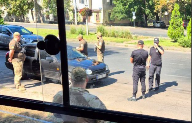 ТЦК провели перевірки в ресторанах і спортивних залах.