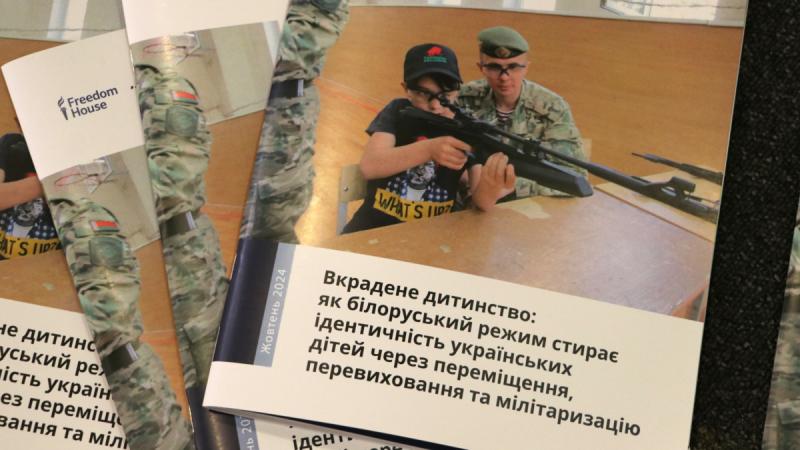 Як Білорусь займається вивезенням та перепідготовкою українських дітей — коментує правова аналітикиня.  
13.10.2024