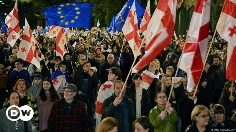 У Грузії відбулася масова акція, в якій взяли участь тисячі людей, що виступили на підтримку євроінтеграції.