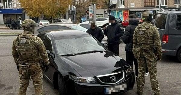 В Донецькій області правоохоронці виявили схему обходу мобілізації, що полягала у формальному встановленні опіки над дітьми.